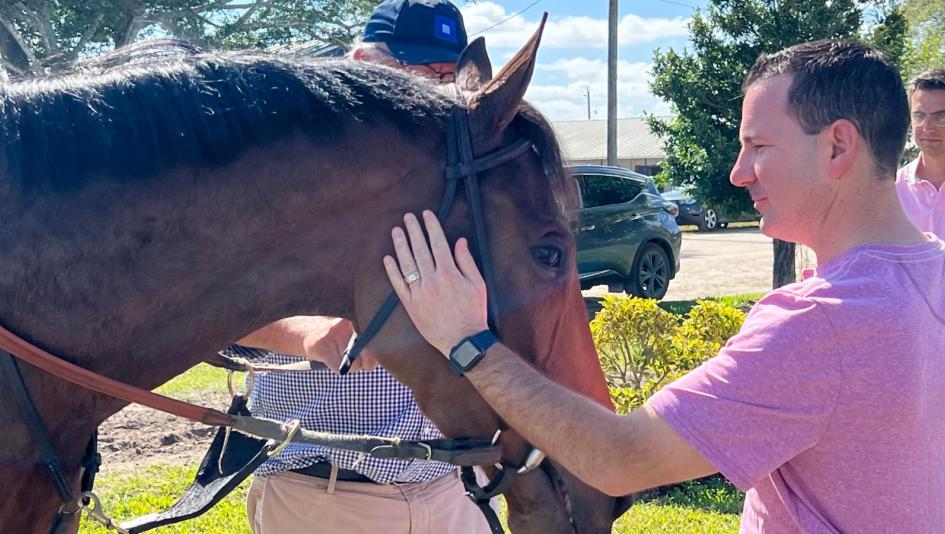 Ian Rapoport Parnac Jace’s Road Cagliostro Kentucky Derby horse racing NFL Insider Network fan fashion ownership Stake in Stardom horse racing Thoroughbred fan football reporter 